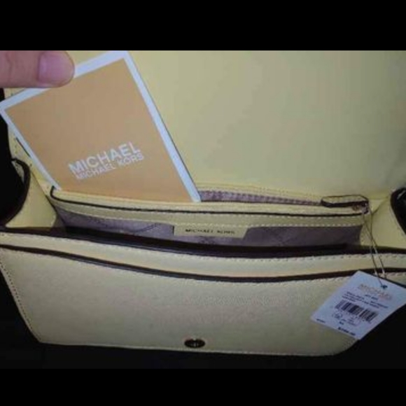 Michael kors purse - Picture 2 of 4